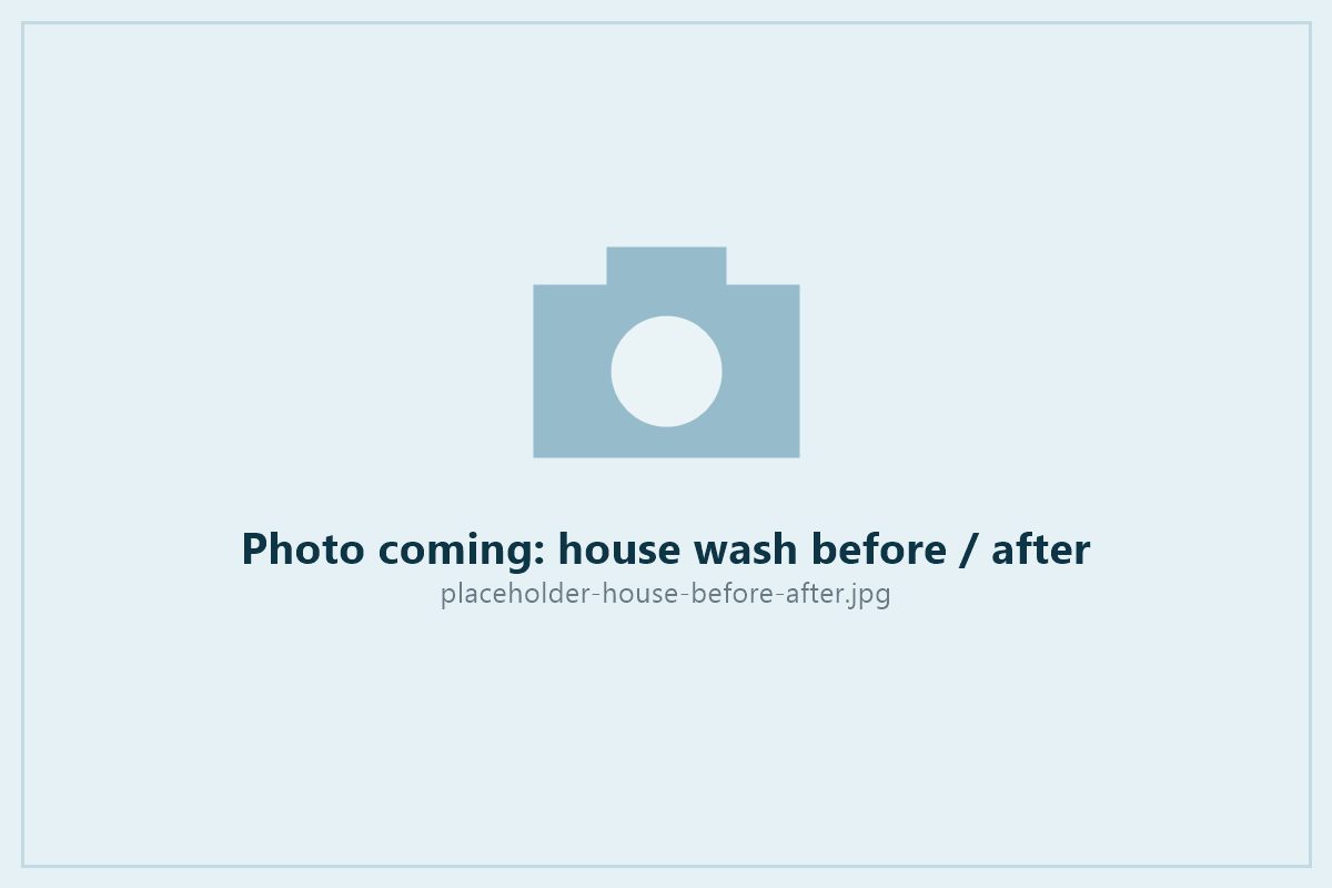 Before and after of a soft-wash house washing in Tauranga